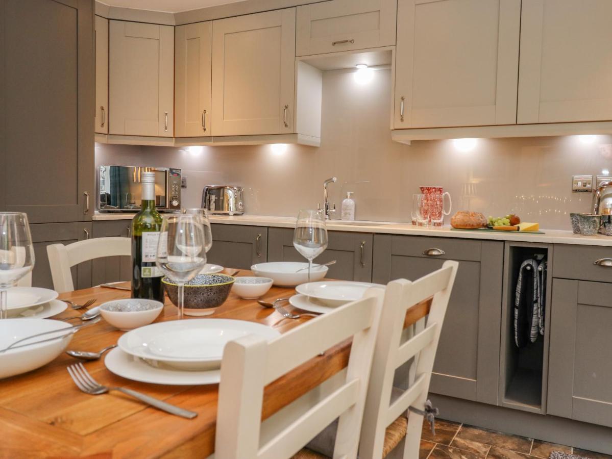 קזיק Maple Cottage מראה חיצוני תמונה